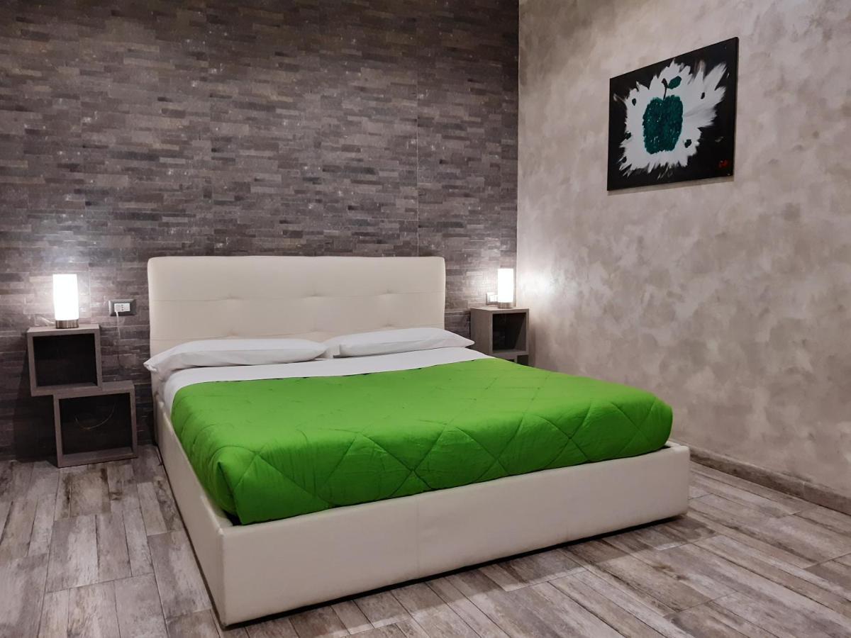 Apple Rooms Rome Airport Фиумичино Екстериор снимка