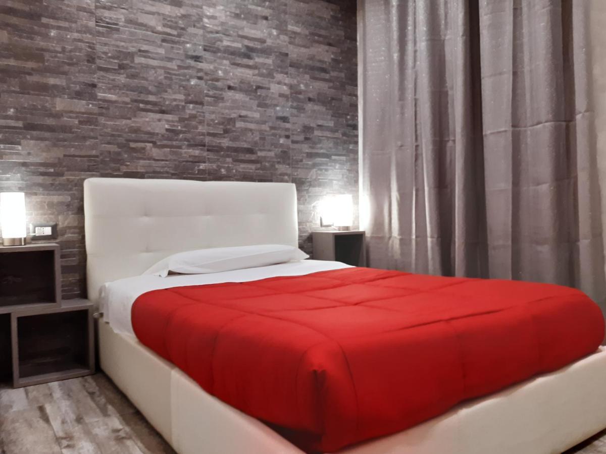 Apple Rooms Rome Airport Фиумичино Екстериор снимка